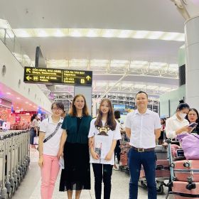 Tiễn bay các em du học sinh Hàn Quốc quê Hải Phòng và Phú Thọ