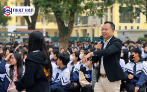  Buổi chào cờ trở nên đặc biệt hơn với sự tham gia chia sẻ của đại diện Nhật Hàn.